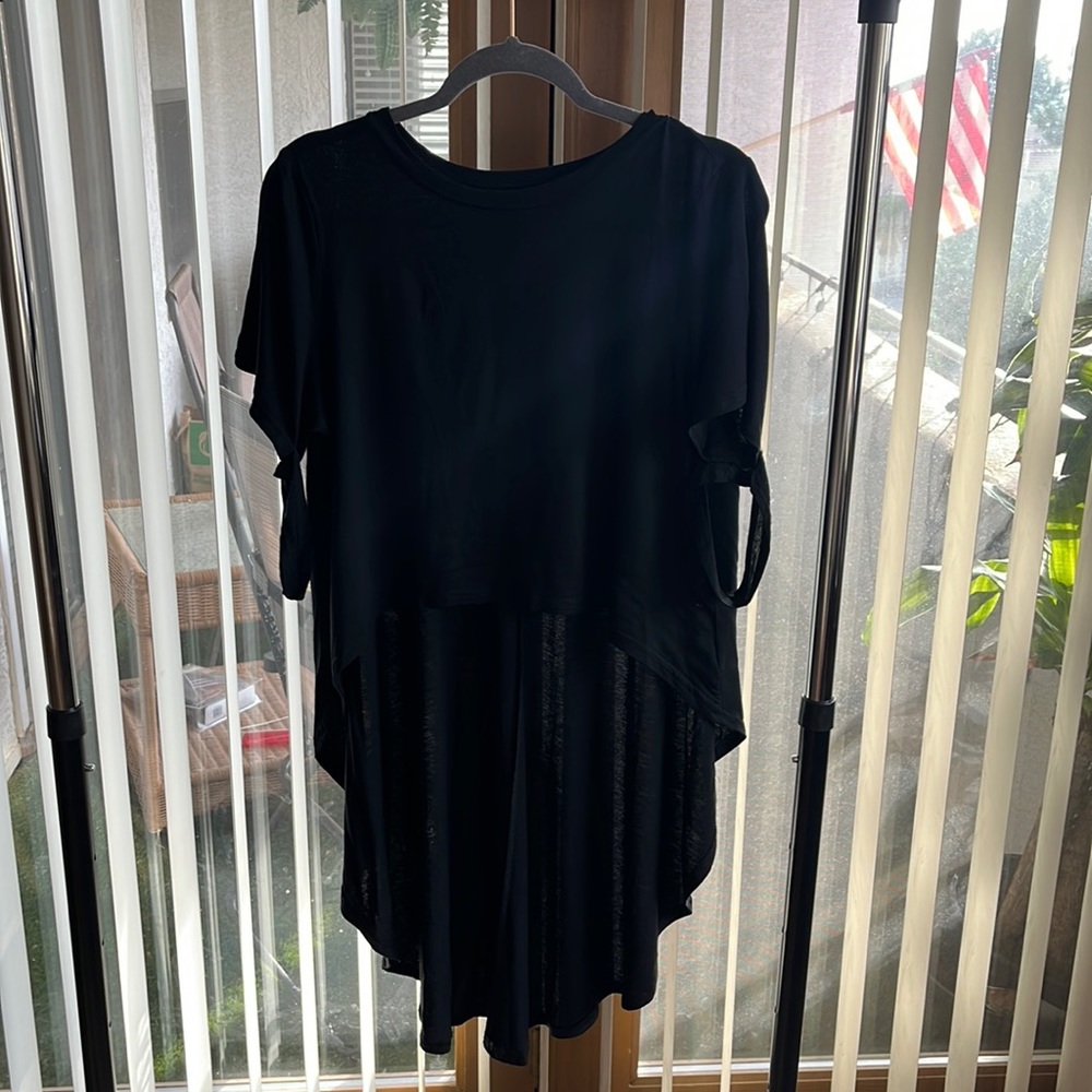 Black crop top front/long tunic back with unique sleeves Size: M